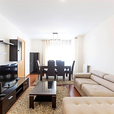 2Br Flat By Metro W/ Free Parking By Lovelystay Vila Nova de Gaia Exterior foto